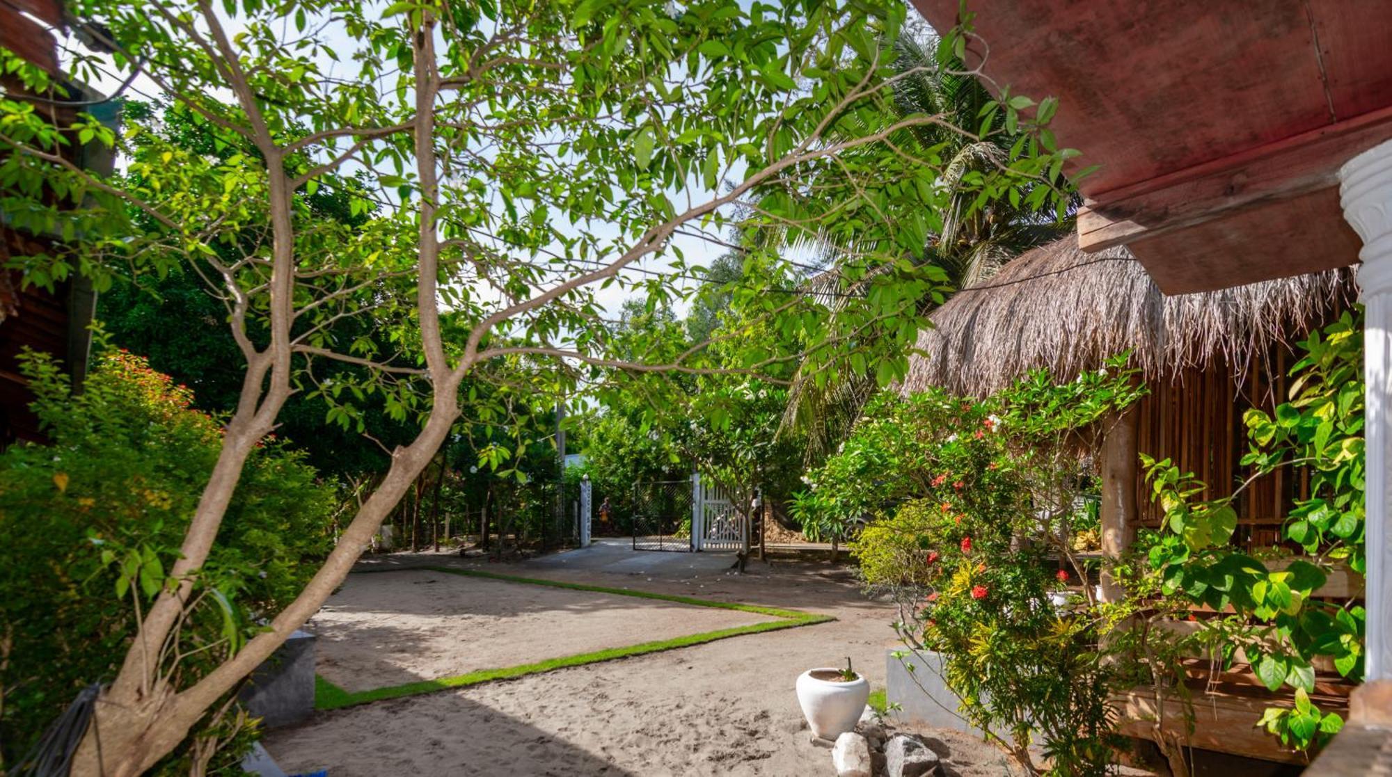 Hotel Arugambay Coco Bay à Baie d'Arugam Extérieur photo