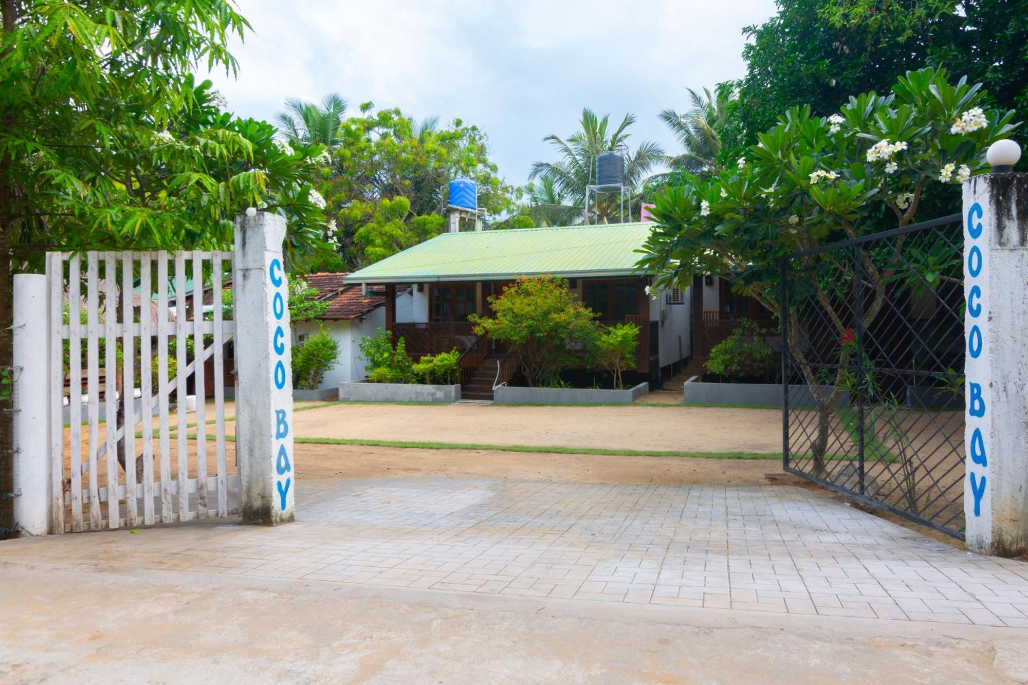 Hotel Arugambay Coco Bay à Baie d'Arugam Extérieur photo